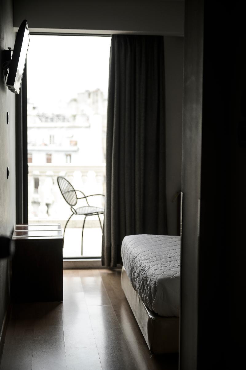 Odeon 3* Athen